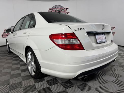 Used 2010 Mercedes-Benz C 300 Sedan image 26