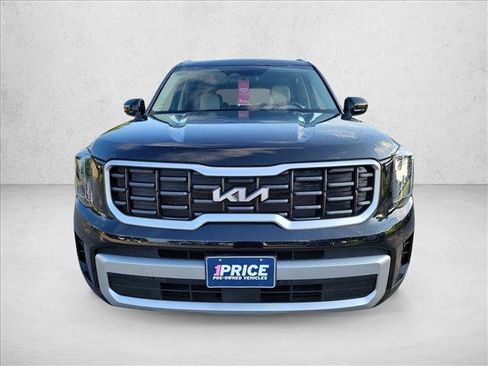 Used 2025 Kia Telluride S FWD image 2