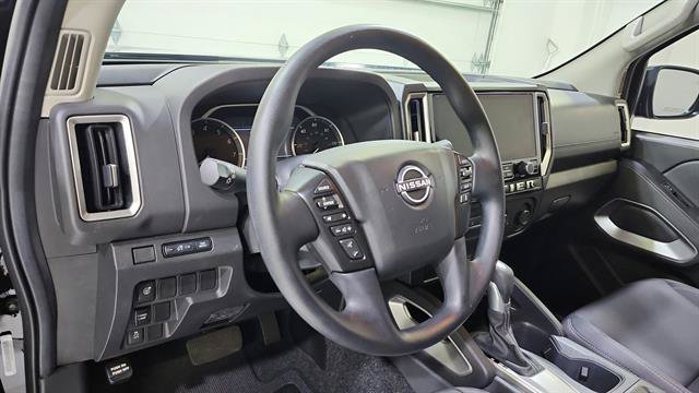 Certified 2025 Nissan Frontier SV RWD image 22