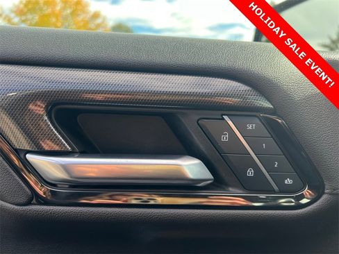 Used 2023 GMC Sierra 1500 AT4 image 19