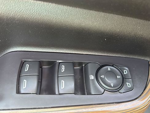 Used 2021 GMC Acadia SLE w/ Driver Convenience Package AWD/4WD image 37