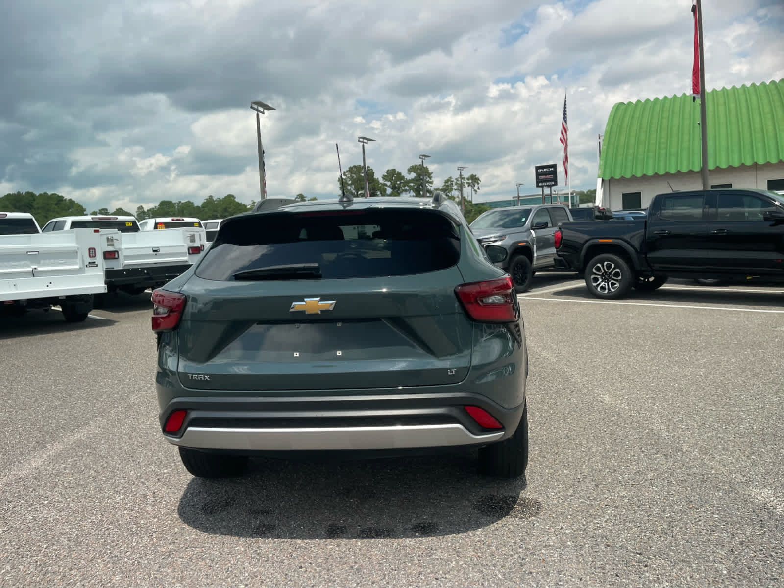 Used 2025 Chevrolet Trax LT FWD image 6