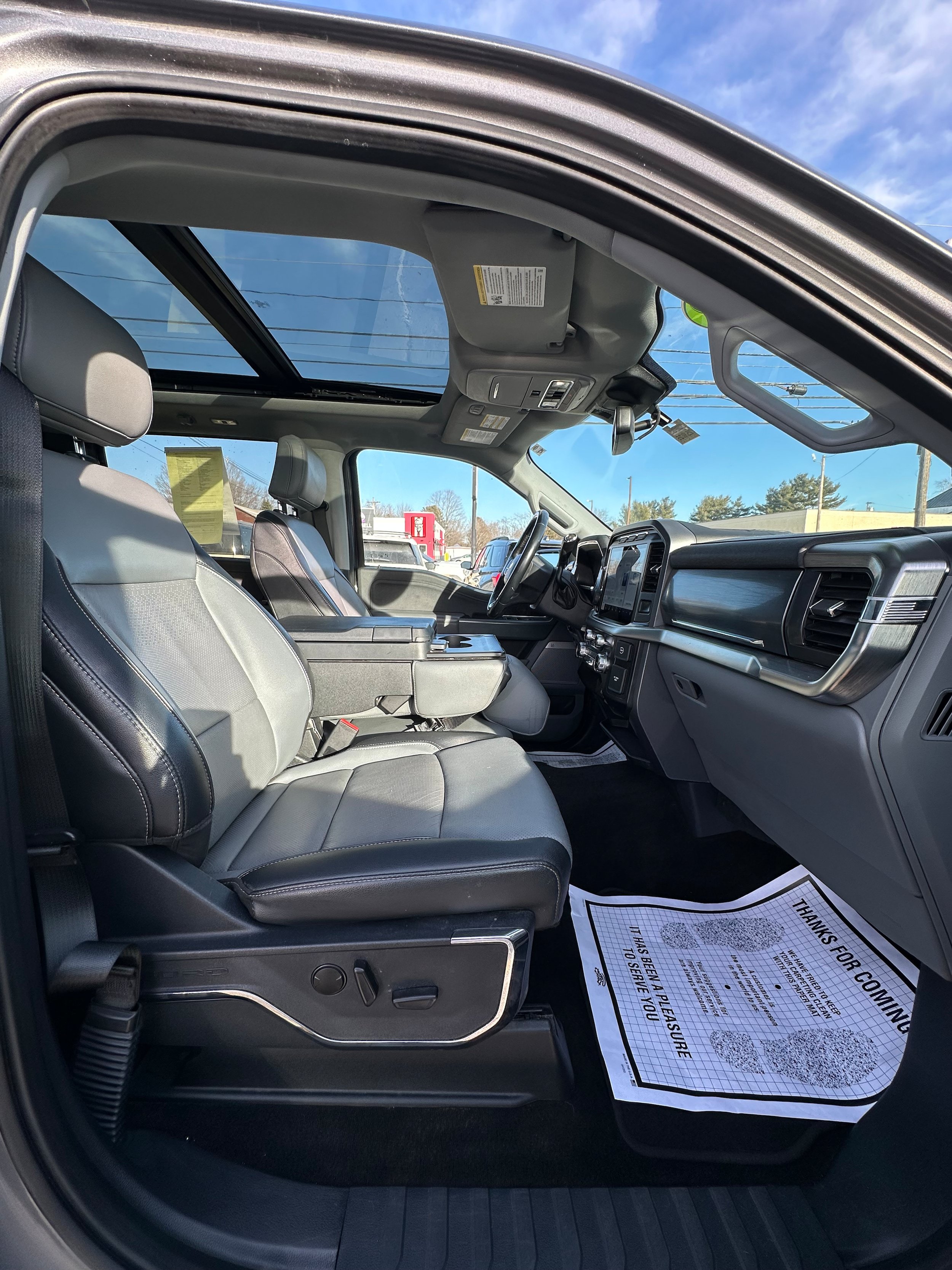 Used 2022 Ford F150 Lariat AWD/4WD image 22