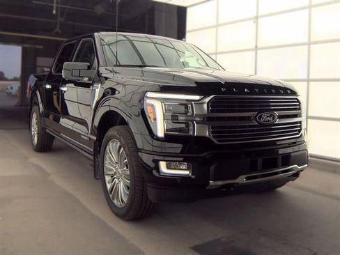 Used 2026 Ford F150 Platinum w/ Equipment Group 703A Plus AWD/4WD image 4