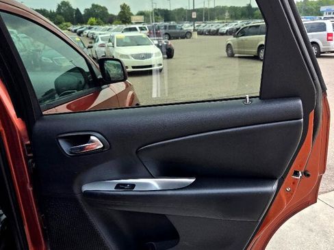 Used 2013 Dodge Journey SXT image 14