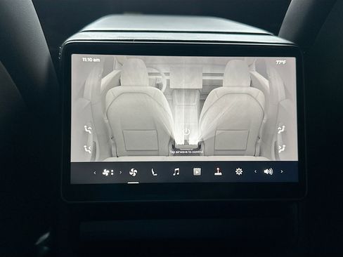 Used 2025 Tesla Model 3 Long Range RWD image 25
