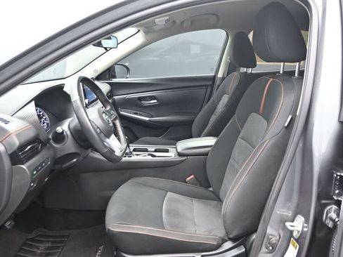 Used 2023 Nissan Sentra SR FWD image 11