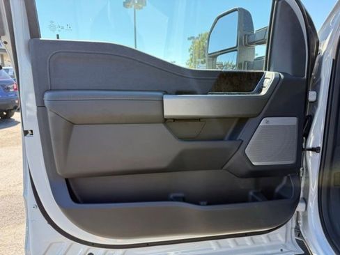 New 2025 Ford F350 Lariat w/ Lariat Ultimate Package image 14