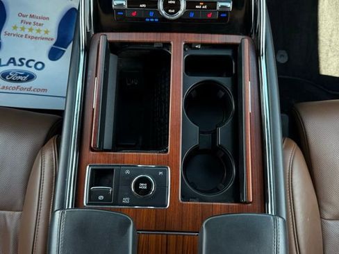 Used 2022 Lincoln Navigator Reserve image 35