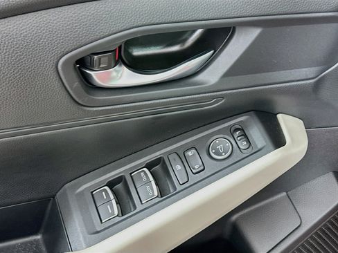 Used 2025 Honda Accord LX image 15