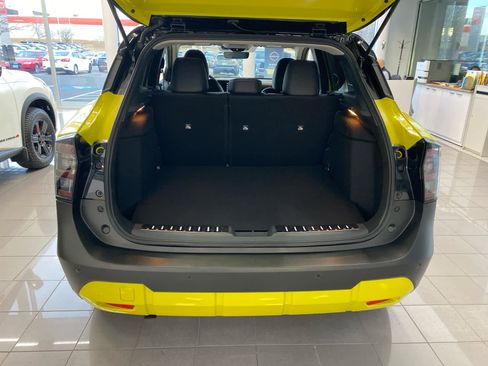 New 2025 Nissan Kicks SR image 34