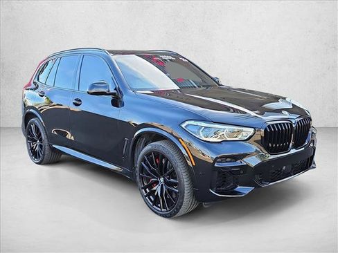 Used 2023 BMW X5 M50i w/ Executive Package image 3