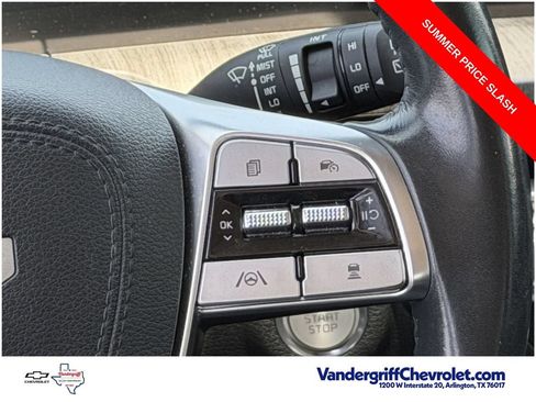 Used 2024 Kia Telluride EX w/ EX Captain's Chair Package FWD image 14