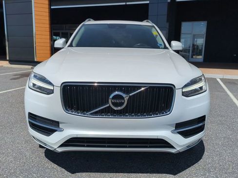 Used 2019 Volvo XC90 T5 Momentum w/ Multimedia Package AWD/4WD image 9