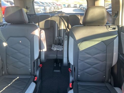 New 2026 Volkswagen Atlas Peak Edition AWD/4WD image 24