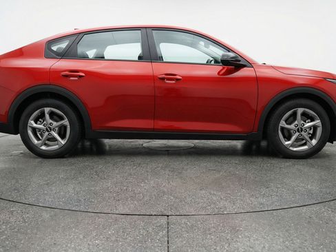 Used 2025 Kia K4 FWD image 11