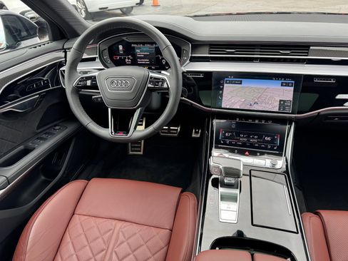 Used 2025 Audi S8 w/ Executive Package AWD/4WD image 15