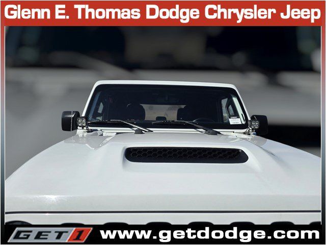 Used 2022 Jeep Gladiator Mojave w/ Trailer Tow Package AWD/4WD image 5