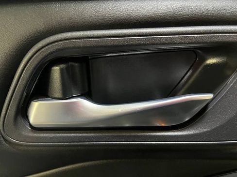 Used 2024 Nissan Rogue SV AWD/4WD image 11