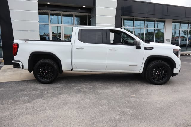 Used 2023 GMC Sierra 1500 Elevation w/ X31 Off-Road Package AWD/4WD image 10