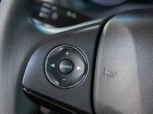 Used 2022 Honda HR-V LX image 23