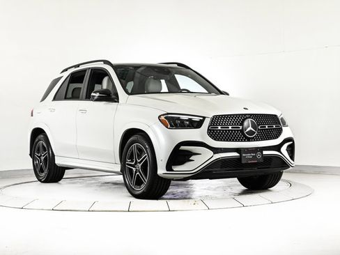 Certified 2024 Mercedes-Benz GLE 450e 4MATIC image 3