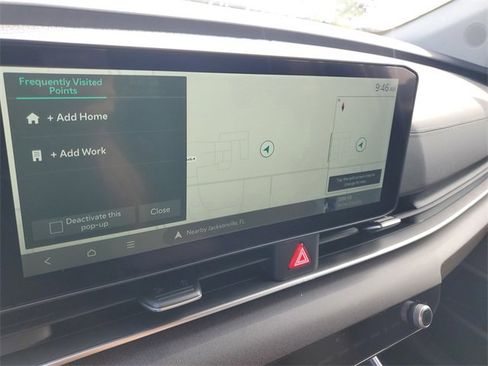 New 2026 Kia Carnival EX image 17