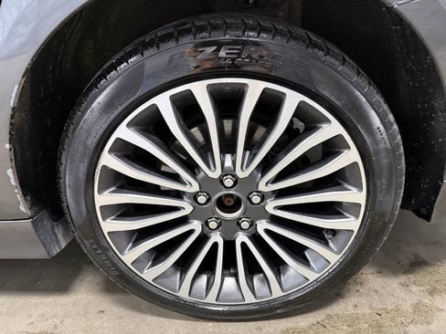 Used 2017 Ford Fusion Titanium AWD/4WD image 10