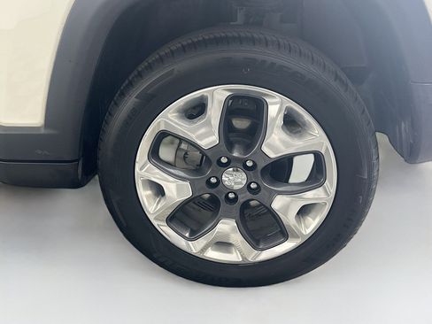 Used 2021 Jeep Compass Limited image 11