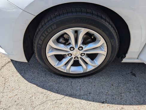 Used 2019 Chevrolet Cruze LT w/ LT Fleet Convenience Package FWD image 24