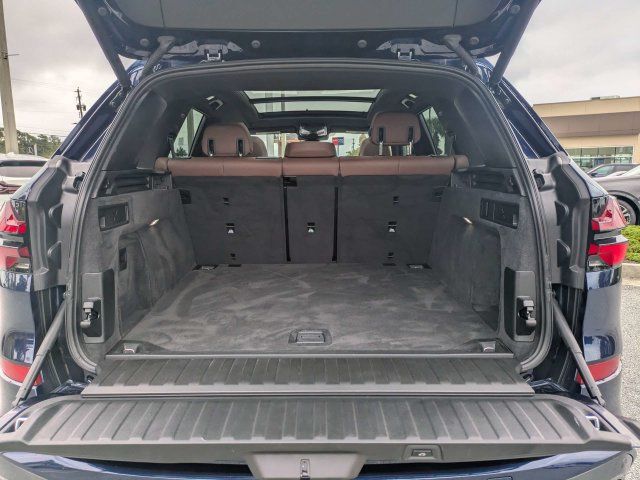 Used 2024 BMW X5 sDrive40i w/ M Sport Package RWD image 14