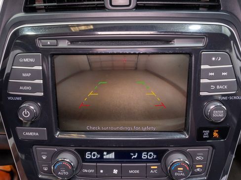 Used 2023 Nissan Maxima SL FWD image 19