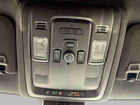 Used 2023 Chevrolet Tahoe LT w/ Luxury Package AWD/4WD image 29