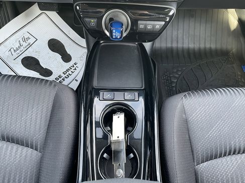 Used 2020 Toyota Prius Prime LE image 22