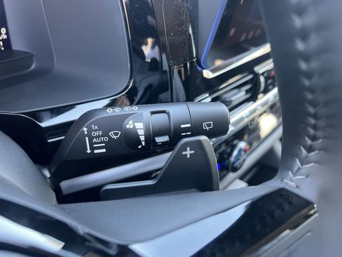 New 2026 Nissan Pathfinder Platinum image 11