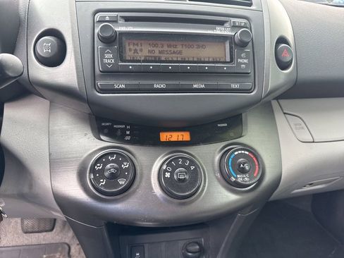 Used 2012 Toyota RAV4 4WD w/ Value Pkg image 10