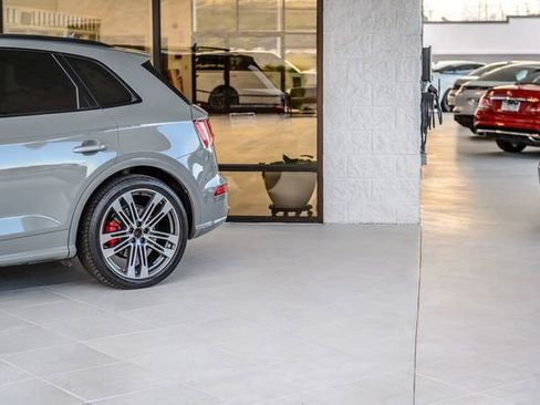 Used 2020 Audi SQ5 Premium Plus w/ Premium Plus Package image 58