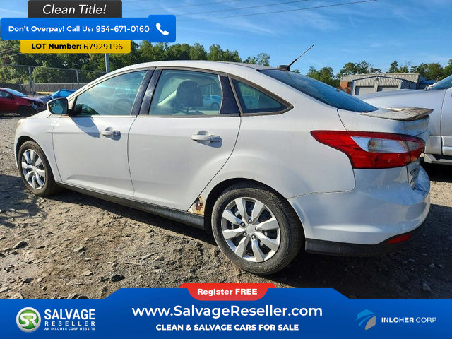 Used 2013 Ford Focus SE w/ Super Fuel Economy (SFE) Pkg FWD image 3