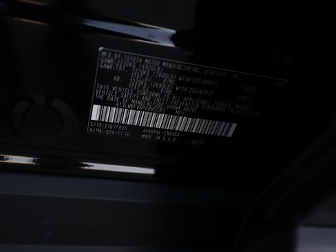 Used 2023 Toyota RAV4 LE image 32