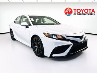 Used 2023 Toyota Camry SE video 1
