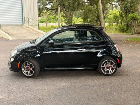 Used 2015 FIAT 500 Sport w/ Comfort/Convenience Group FWD image 8