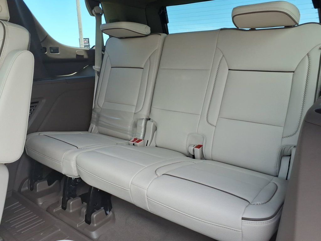 New 2026 GMC Yukon Denali w/ Denali Reserve Package AWD/4WD image 15
