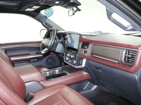 Used 2022 Ford Expedition Limited AWD/4WD image 30