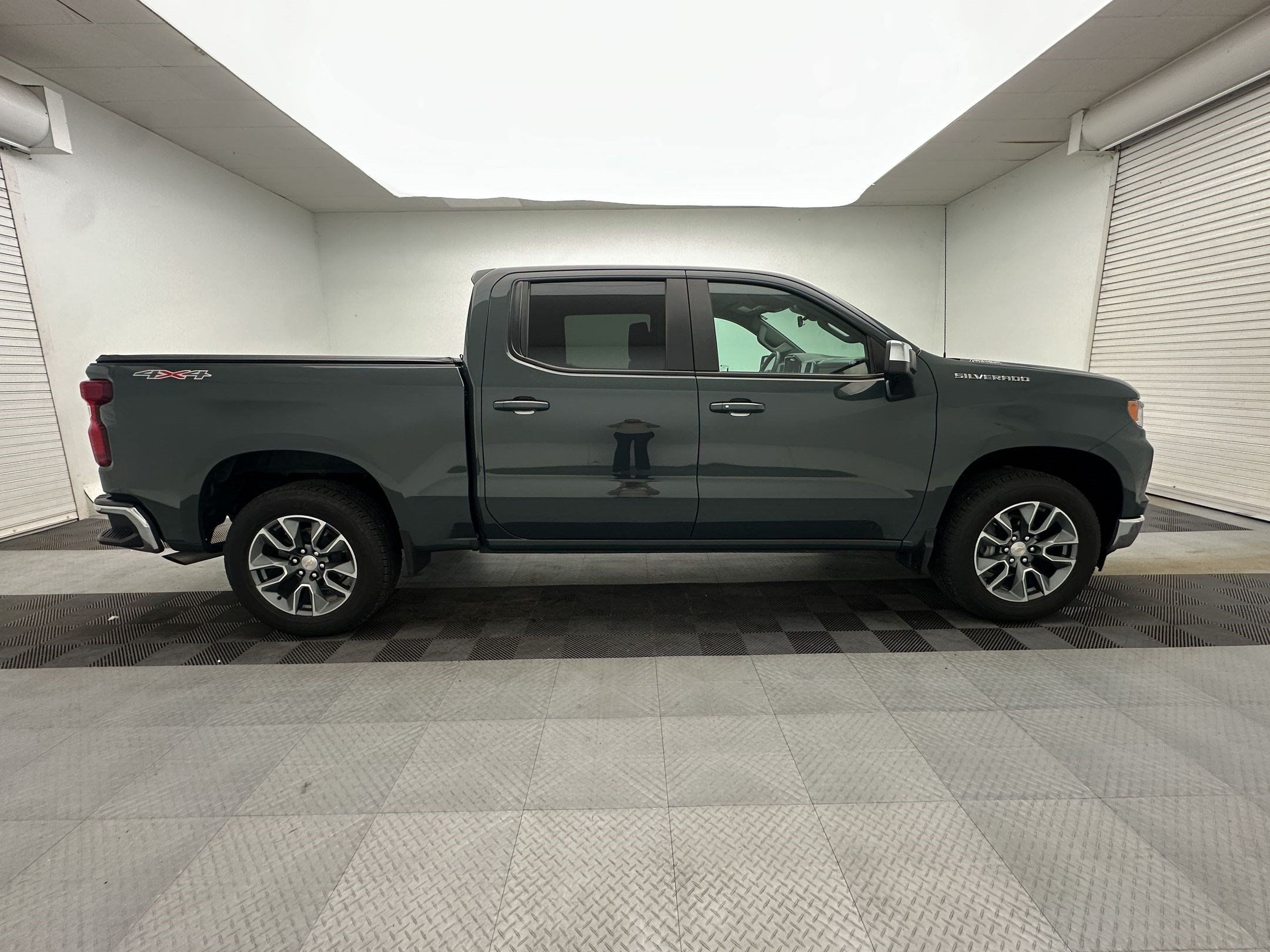 Certified 2026 Chevrolet Silverado 1500 LT AWD/4WD image 8
