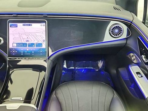 Used 2023 Mercedes-Benz EQE 500 500 Sedan w/ Digital Light Package image 37