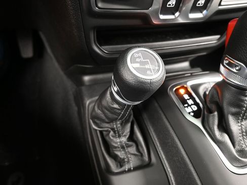 Used 2025 Jeep Wrangler Sport image 20