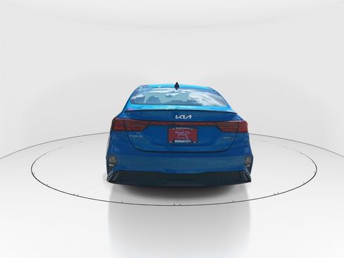 Used 2024 Kia Forte GT-Line w/ GT-Line Premium Package FWD image 7