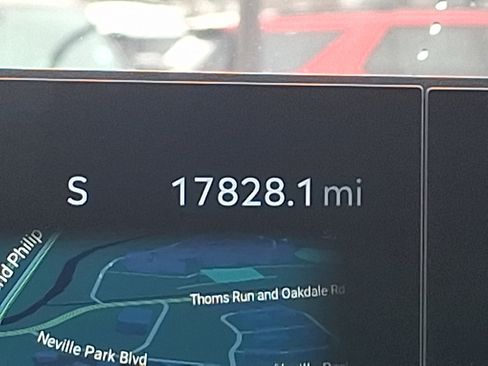 Used 2025 Lincoln Navigator Reserve w/ Jet Appearance Package image 21