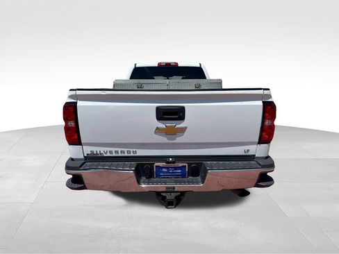 Used 2018 Chevrolet Silverado 2500 LT AWD/4WD image 8