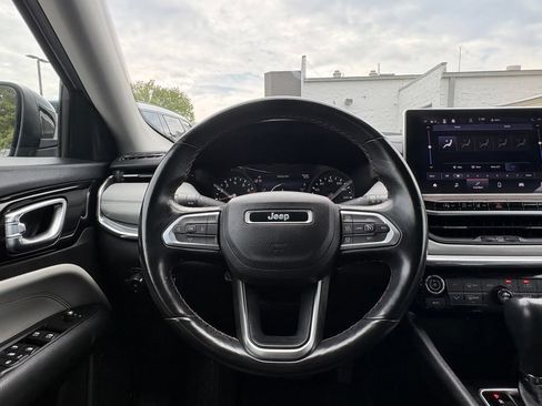 Used 2022 Jeep Compass Limited AWD/4WD image 15